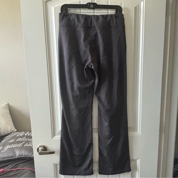 The North face Medium Grey Sweatpants - Picture 2 of 3